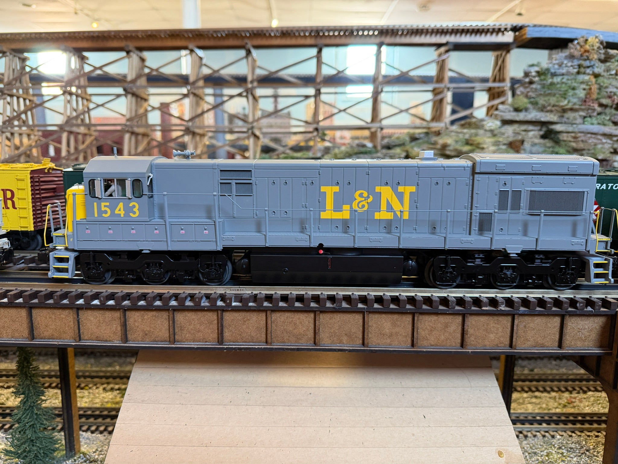 Atlas O 30138503 - Premier - U30C Diesel Locomotive "Louisville & Nashville" #1543