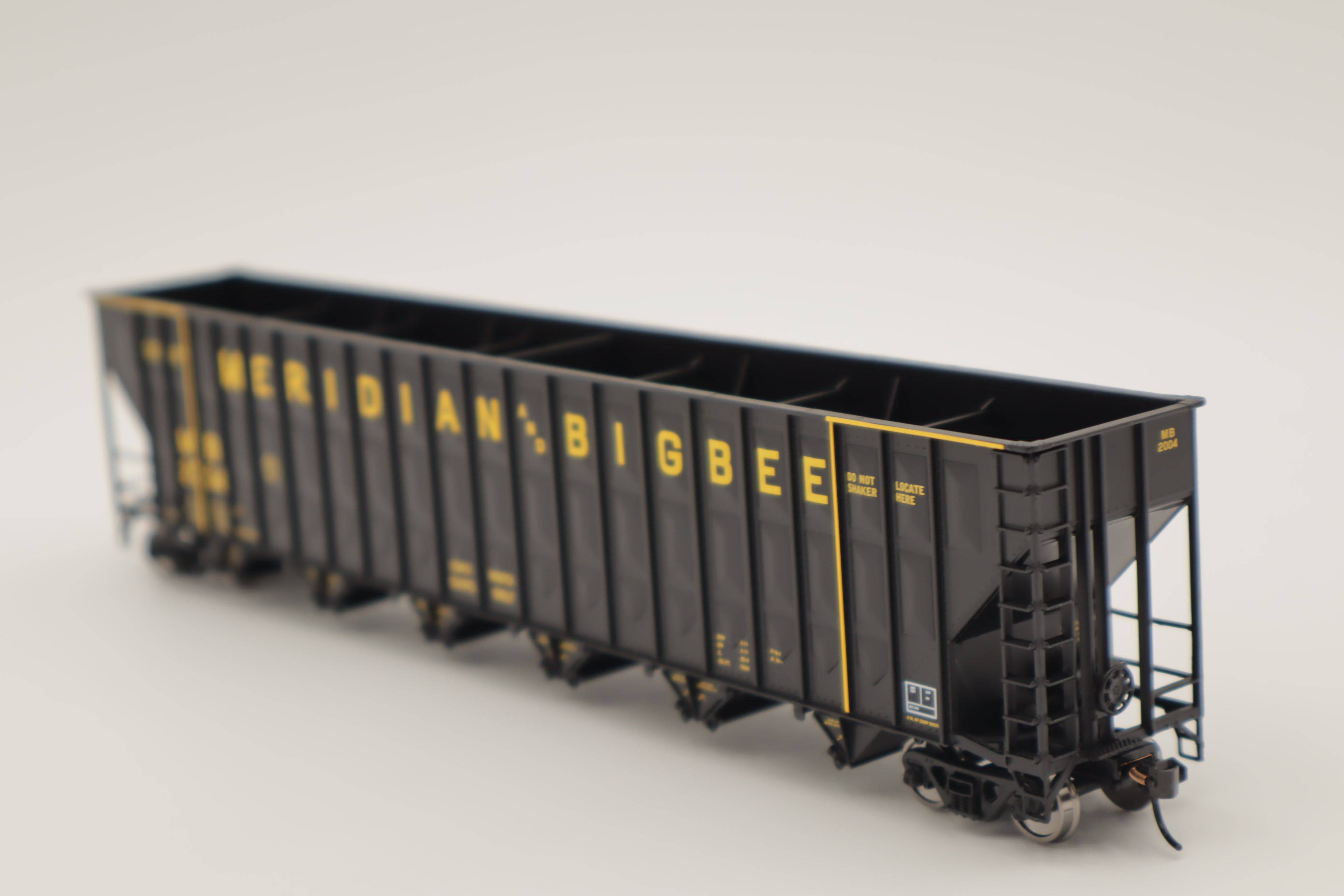 Walthers HO 910-56353 - Mainline - 73' Greenville 7,000 Cubic Foot Wood Chip Hopper "Meridian & Bigbee" #2020