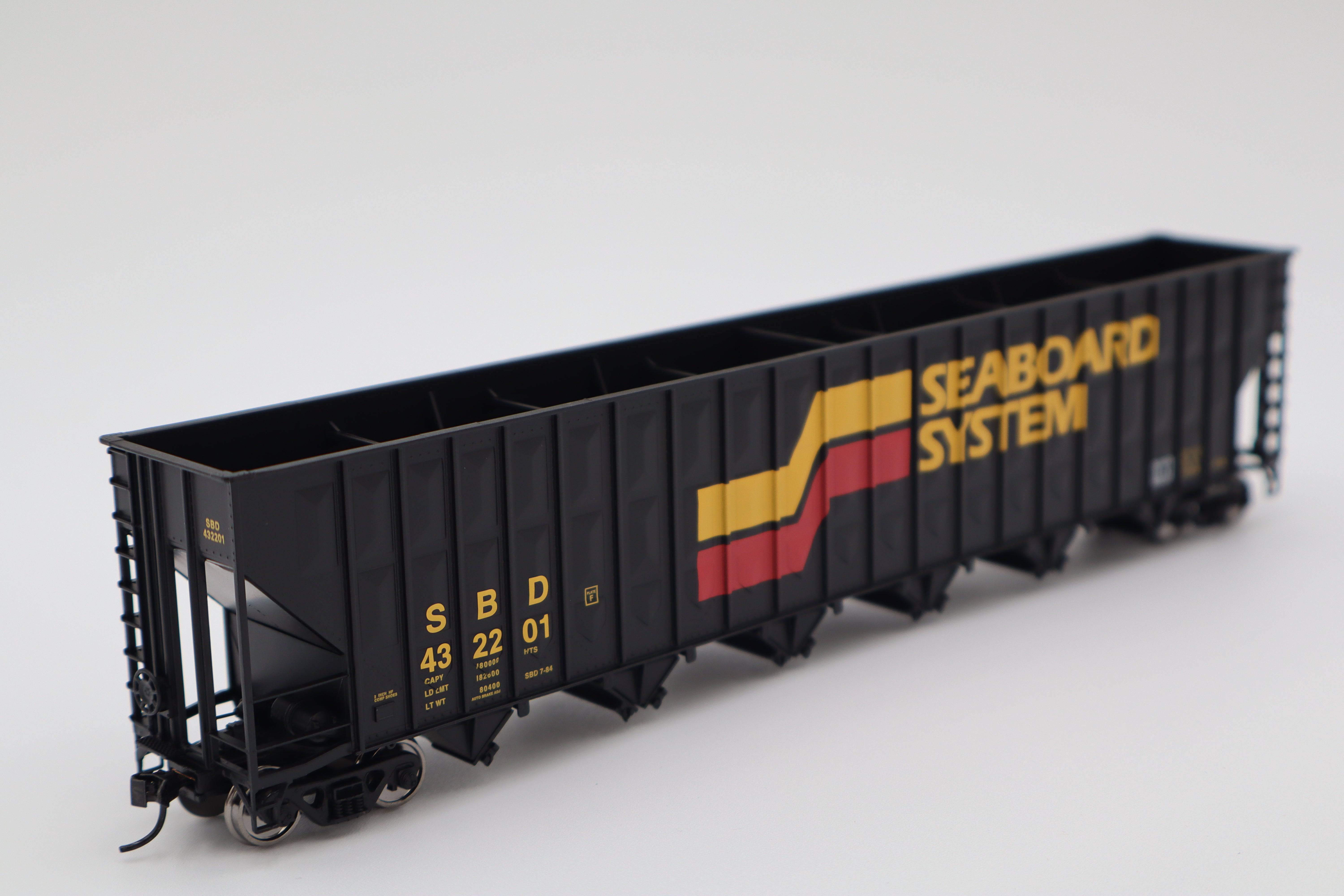 Walthers HO 910-56363 - Mainline - 73' Greenville 7,000 Cubic Foot Wood Chip Hopper "Seaboard System" #432227