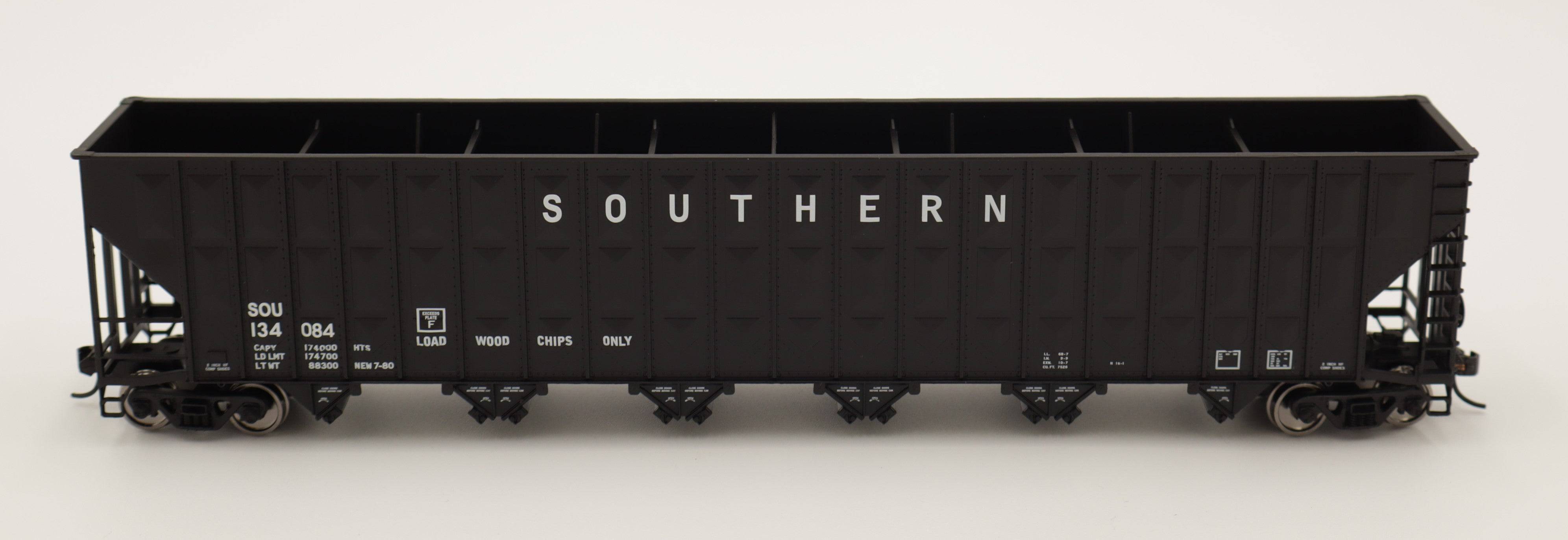 Walthers HO 910-56370 - Mainline - 73' Greenville 7,000 Cubic Foot Wood Chip Hopper "Southern" #134084 (black)