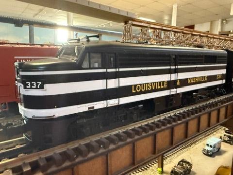 Lionel 2533981 - Legacy FA-2 AA Diesel Set "Louisville & Nashville" #223/337 - Custom Run for MrMuffin'sTrains