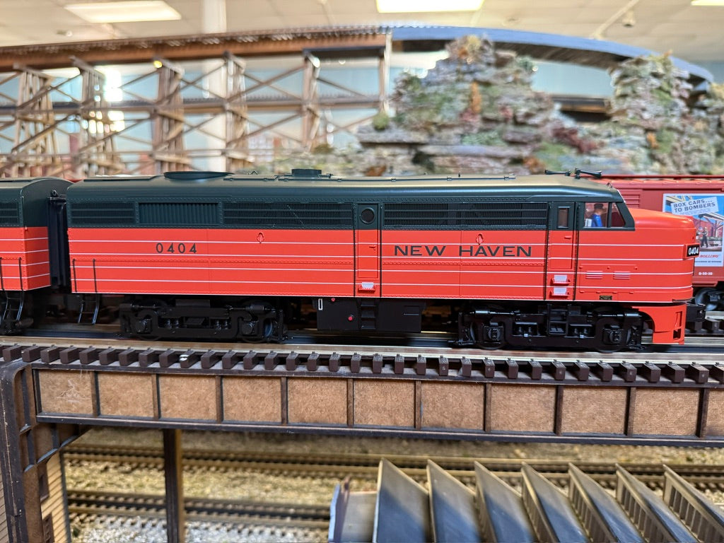 Lionel 2533961 - Legacy FA-2 AA Diesel Set "New Haven" #0404/0406 - Custom Run for MrMuffin'sTrains