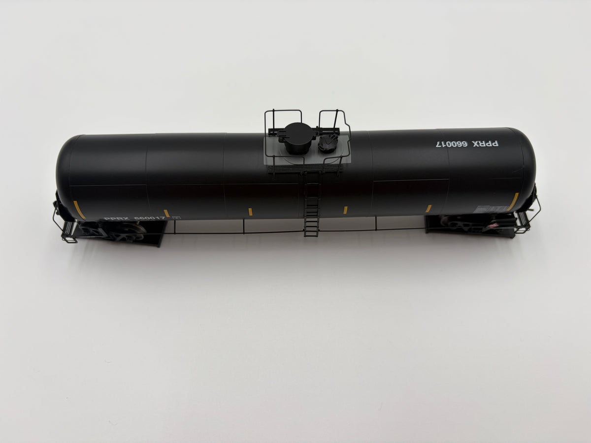 Walthers HO 920-100777 - Proto - 55' Trinity Modified 30,145-Gallon Tank Car "Conoco Phillips" #660606 (PPRX)