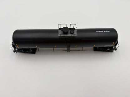 Walthers HO 920-100777 - Proto - 55' Trinity Modified 30,145-Gallon Tank Car "Conoco Phillips" #660606 (PPRX)