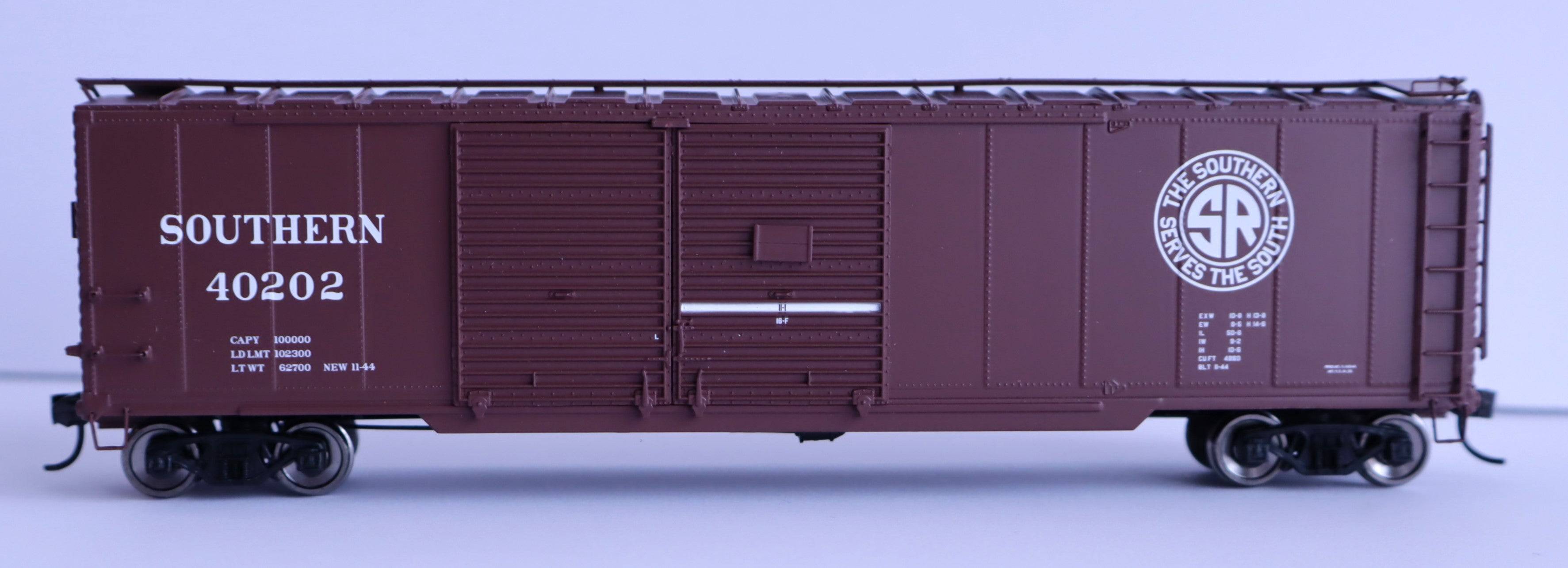 Walthers HO 920-101682 - Proto - 50' AAR Double-Door Boxcar "Southern" #40202