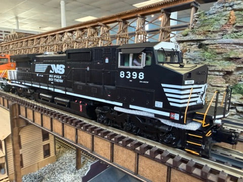 MTH 20-21966-1 - Dash-8 Diesel Engine "Norfolk Southern" #8398 w/ PS3