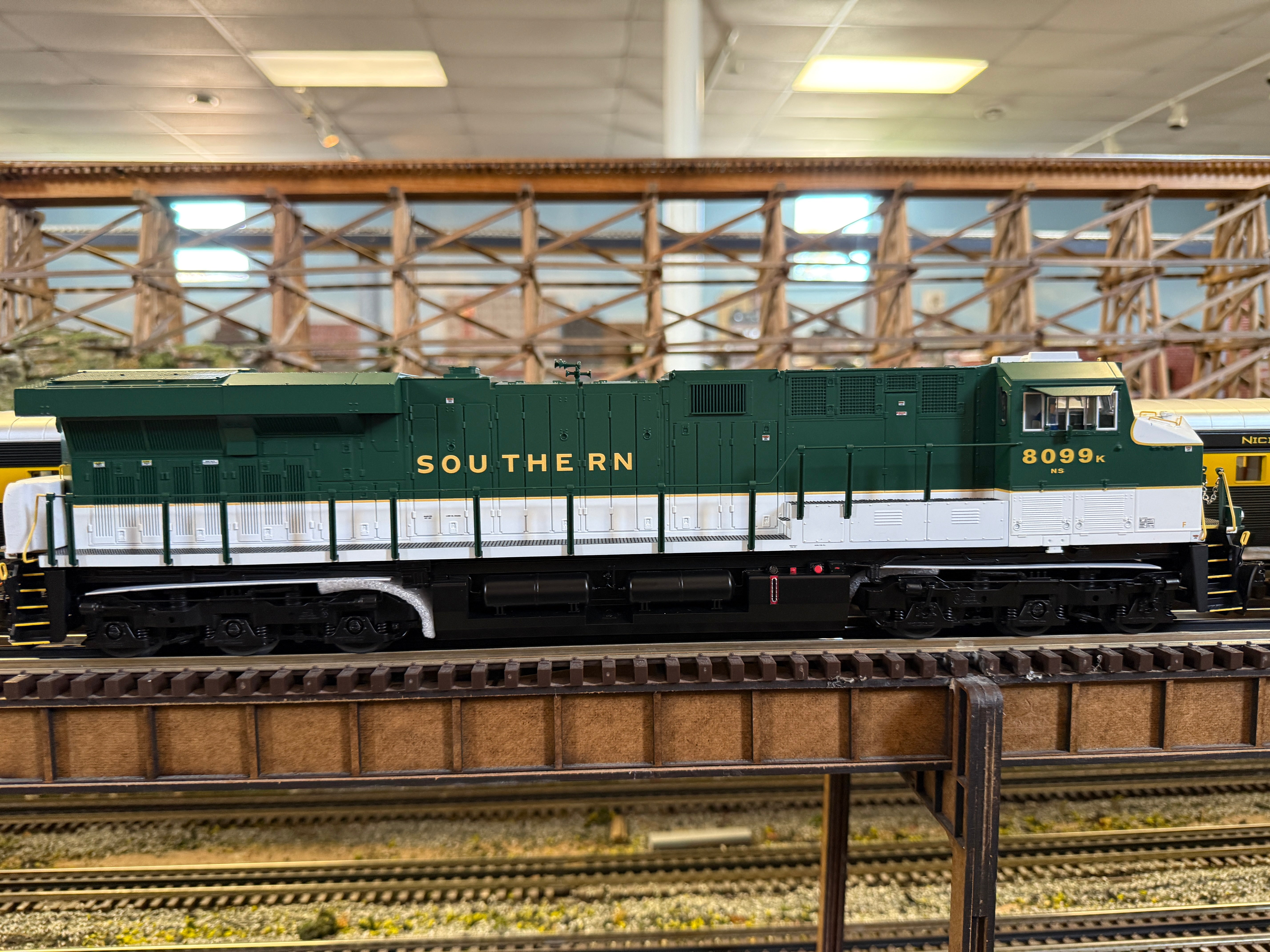 Lionel 2533639 - Legacy ES44 Diesel Locomotive "Southern" #8099 Norfolk Southern (Non-Powered)