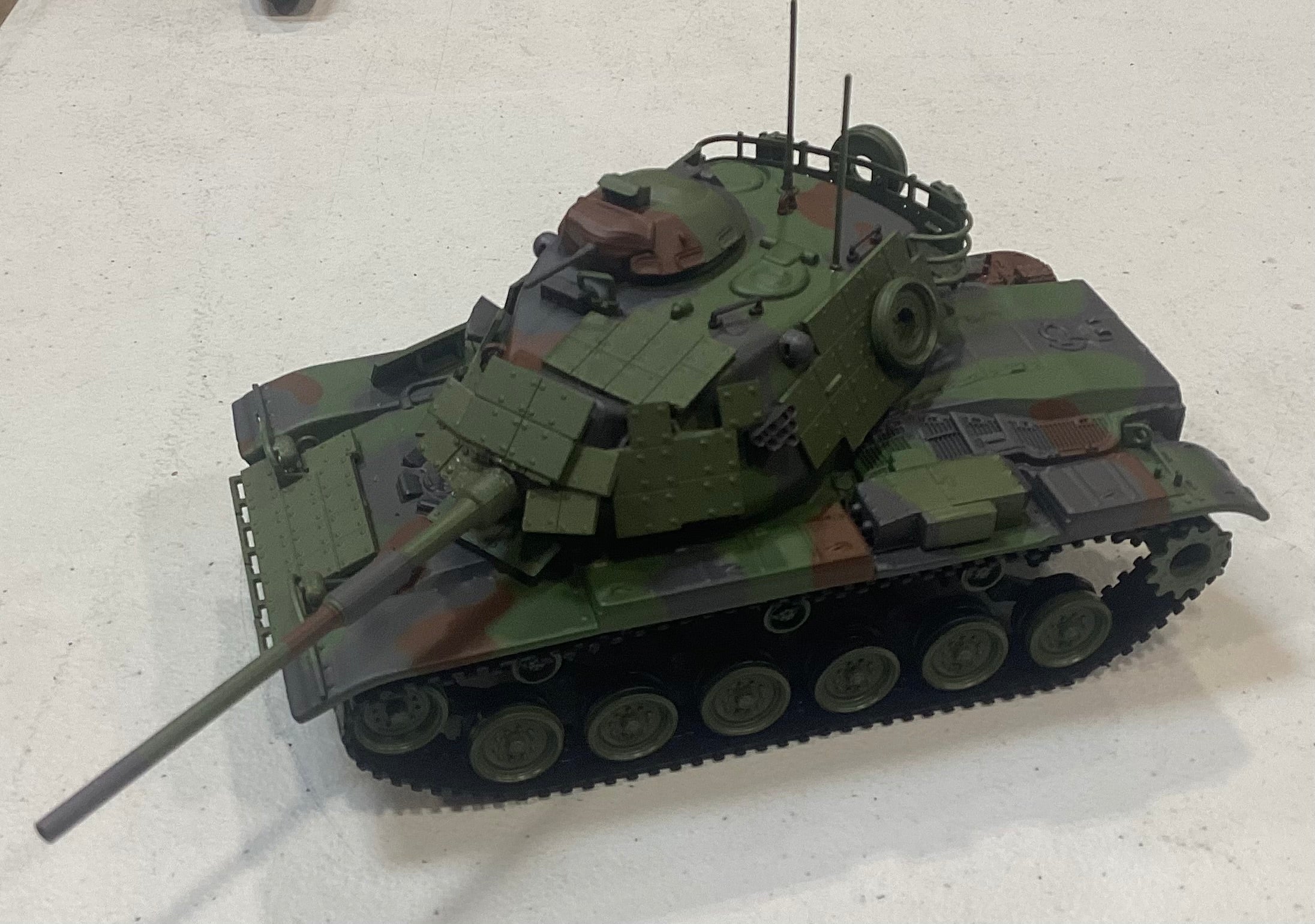 MTH - M60A1 w/ Reactive Armor Tank (Forest Camo) 1/48 Scale