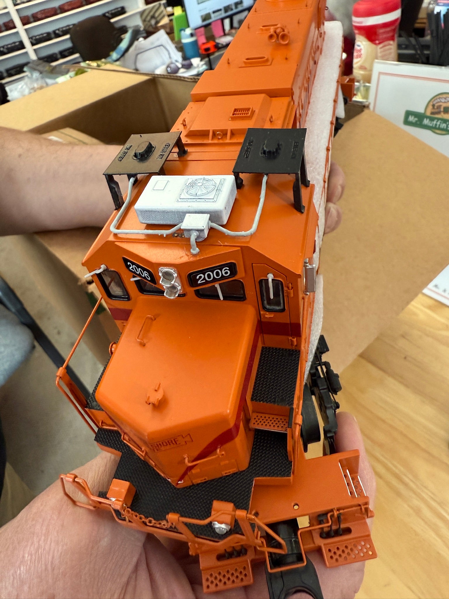 Sedgwick O Scale Models Roof Details for Atlas GP38 in Chicago South Shore
