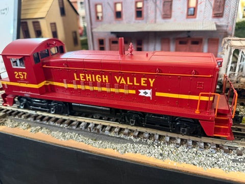MTH 30-21326-1 - SW-8 Switcher Diesel Engine "Lehigh Valley" #257 w/ PS3 - Custom Run for MrMuffin'sTrains