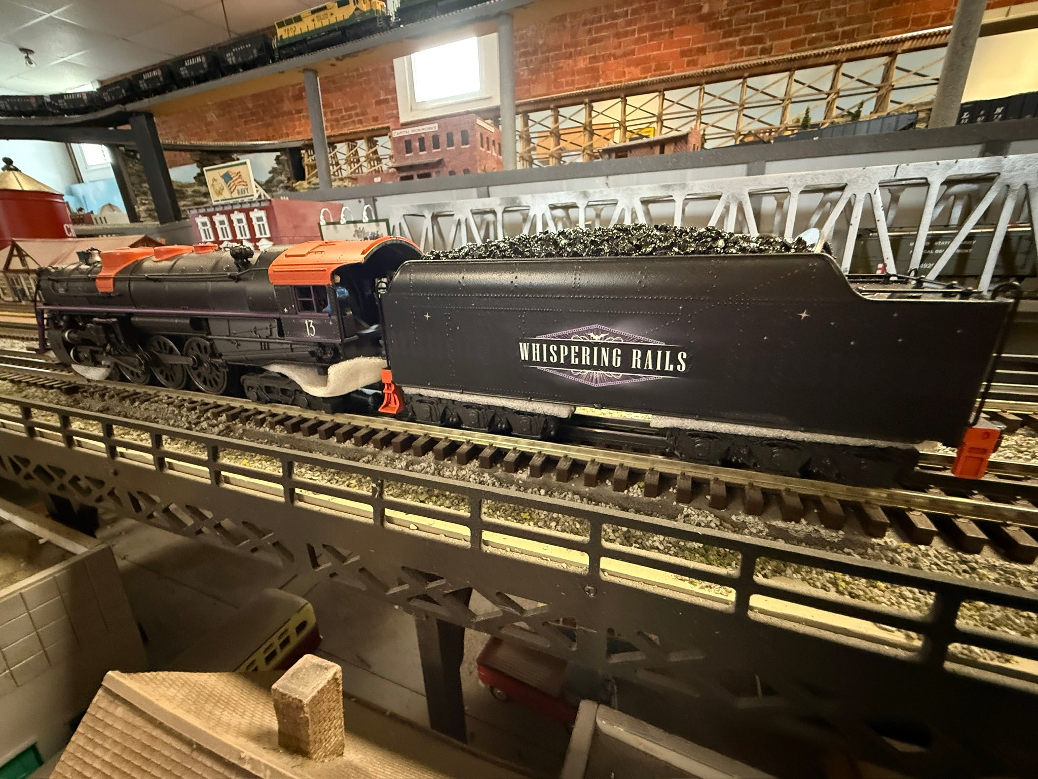 Lionel 2532040 - LionChief+ 2.0 J3A Hudson Steam Locomotive "Whispering Rails" #13 (Halloween)