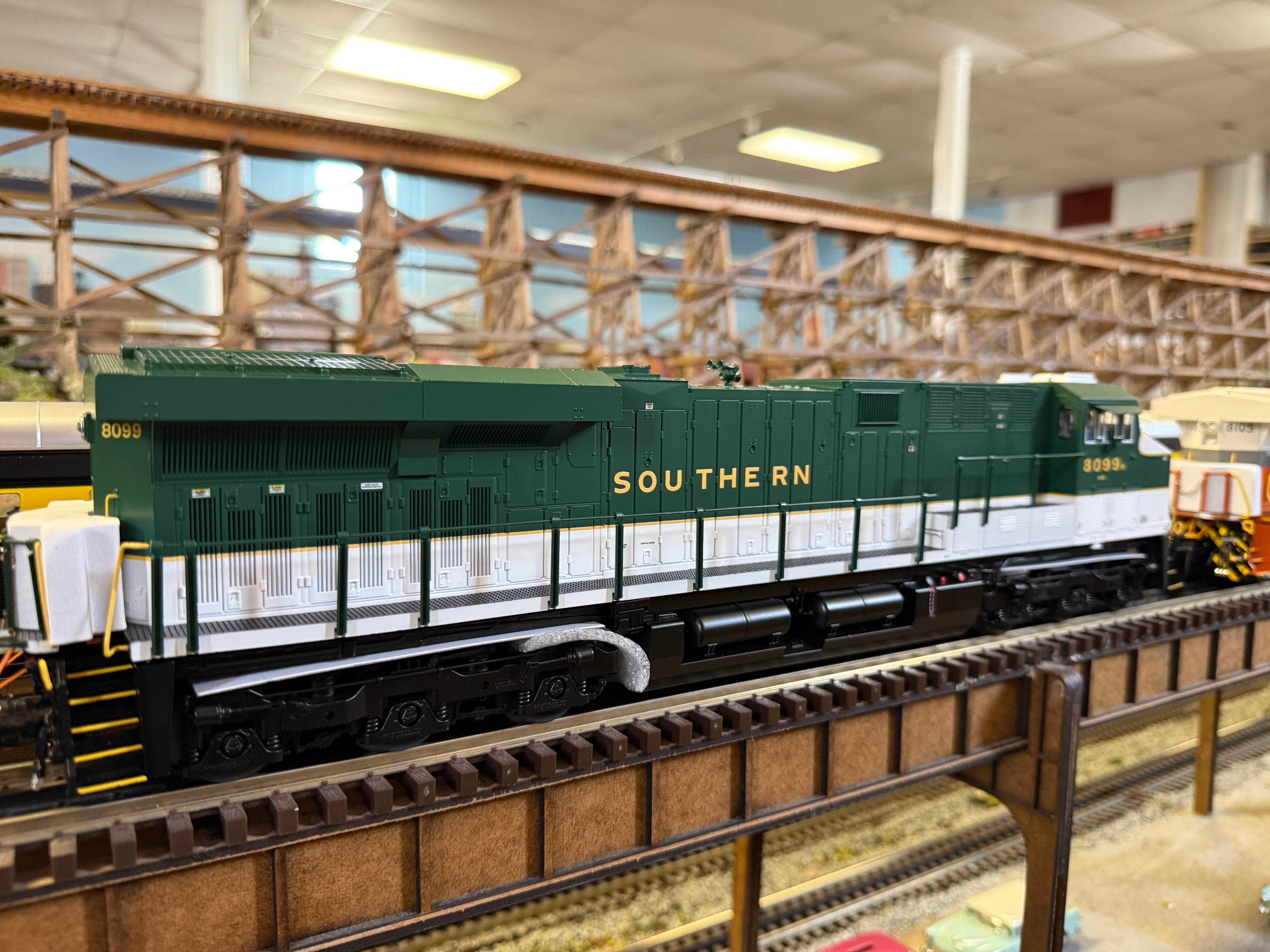 Lionel 2533639 - Legacy ES44 Diesel Locomotive "Southern" #8099 Norfolk Southern (Non-Powered)