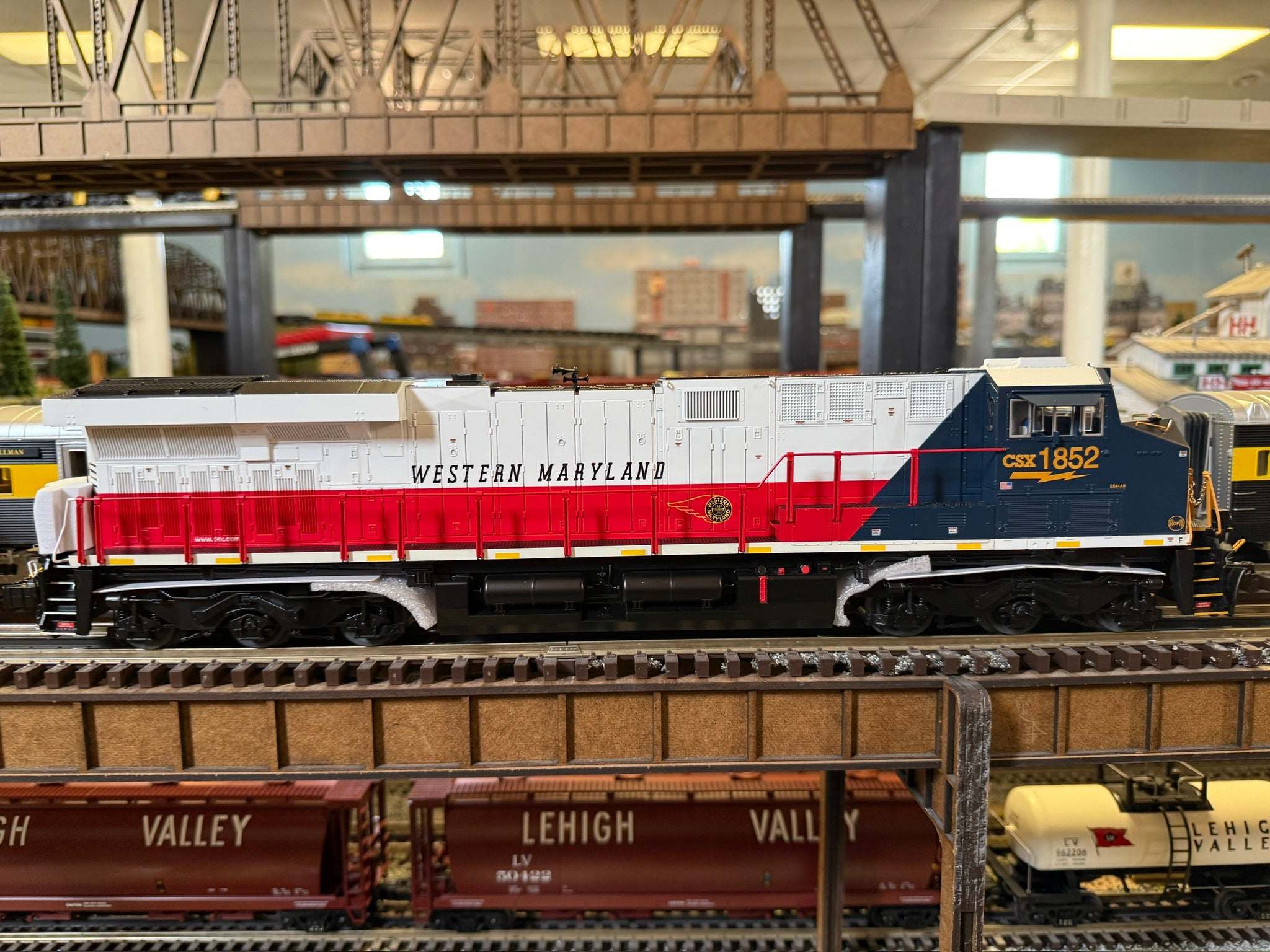 Lionel 2533581 - Legacy ES44 Diesel Locomotive "Western Maryland" #1852 (CSX)
