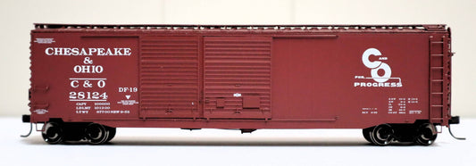Atlas HO 20006573 - Master - 50' Postwar Double Door Boxcar "Chesapeake & Ohio" #28124