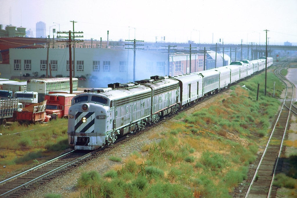 Atlas O 70' Streamlined Passenger Set