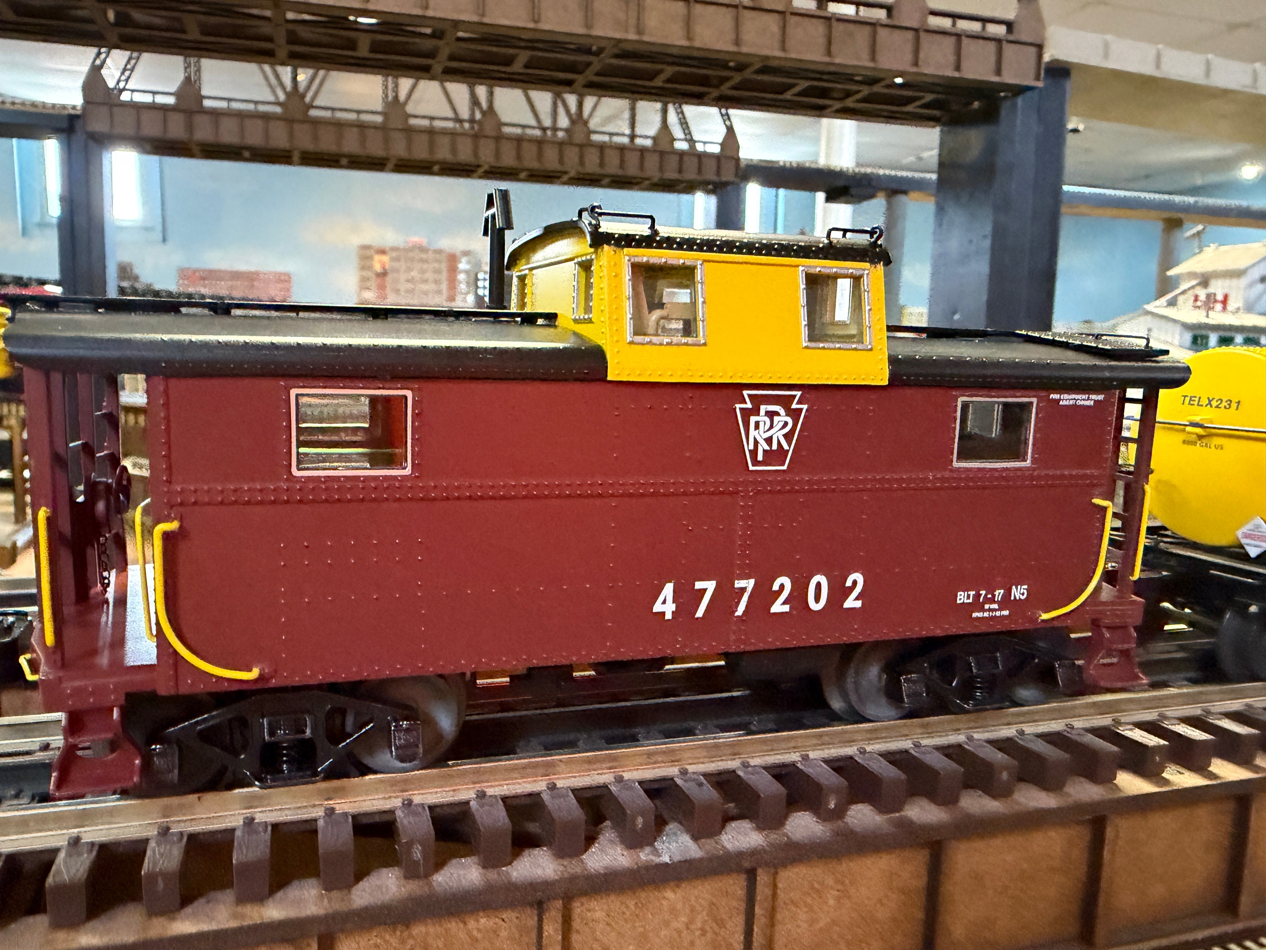 Lionel 2522010 - Vision Line - GG1 Freight Set "Pennsylvania" #4828