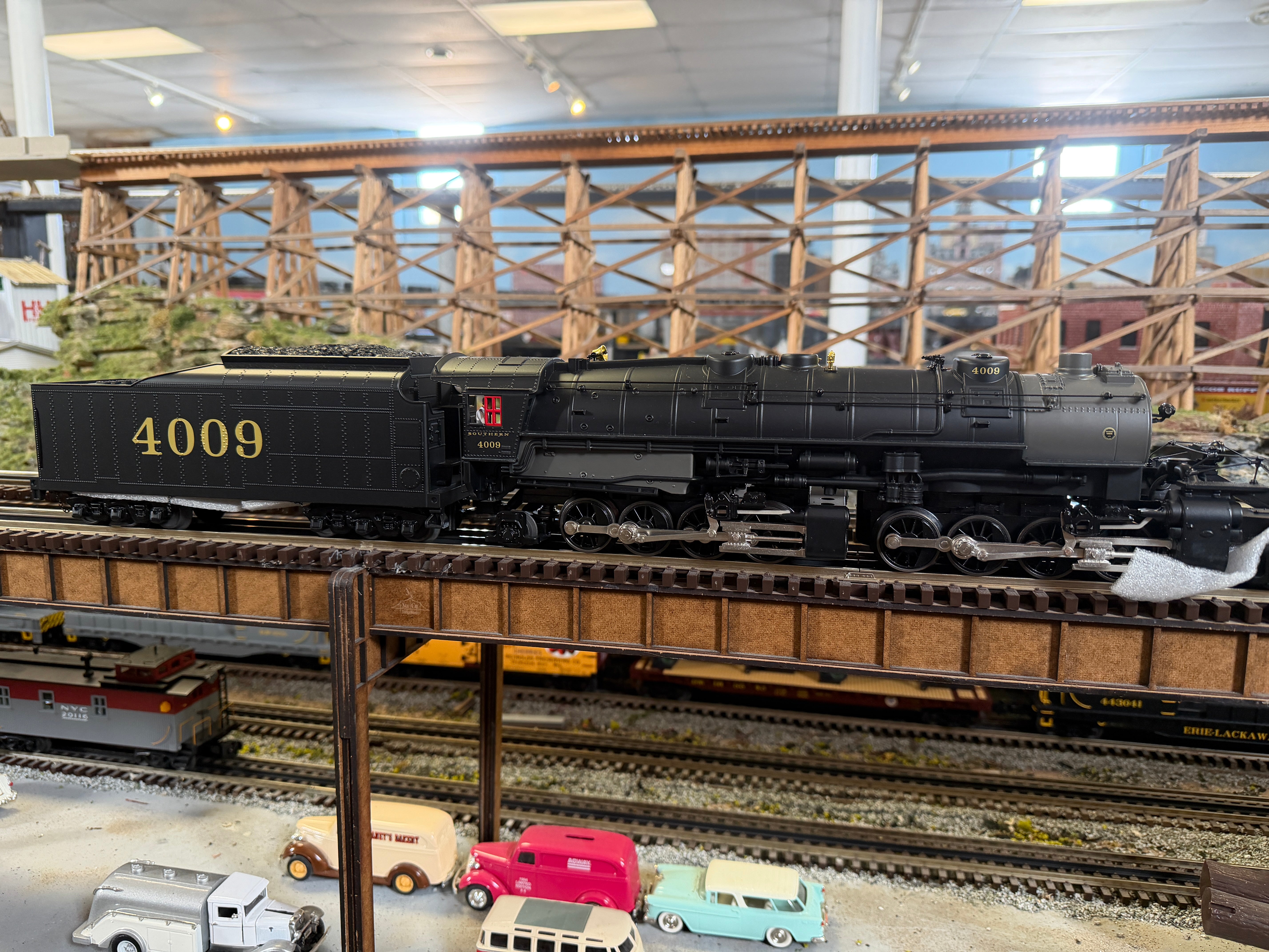 MTH 30-1893-1 - 2-8-8-2 Imperial Y6b Steam Engine "Southern" #4009 w/ PS3