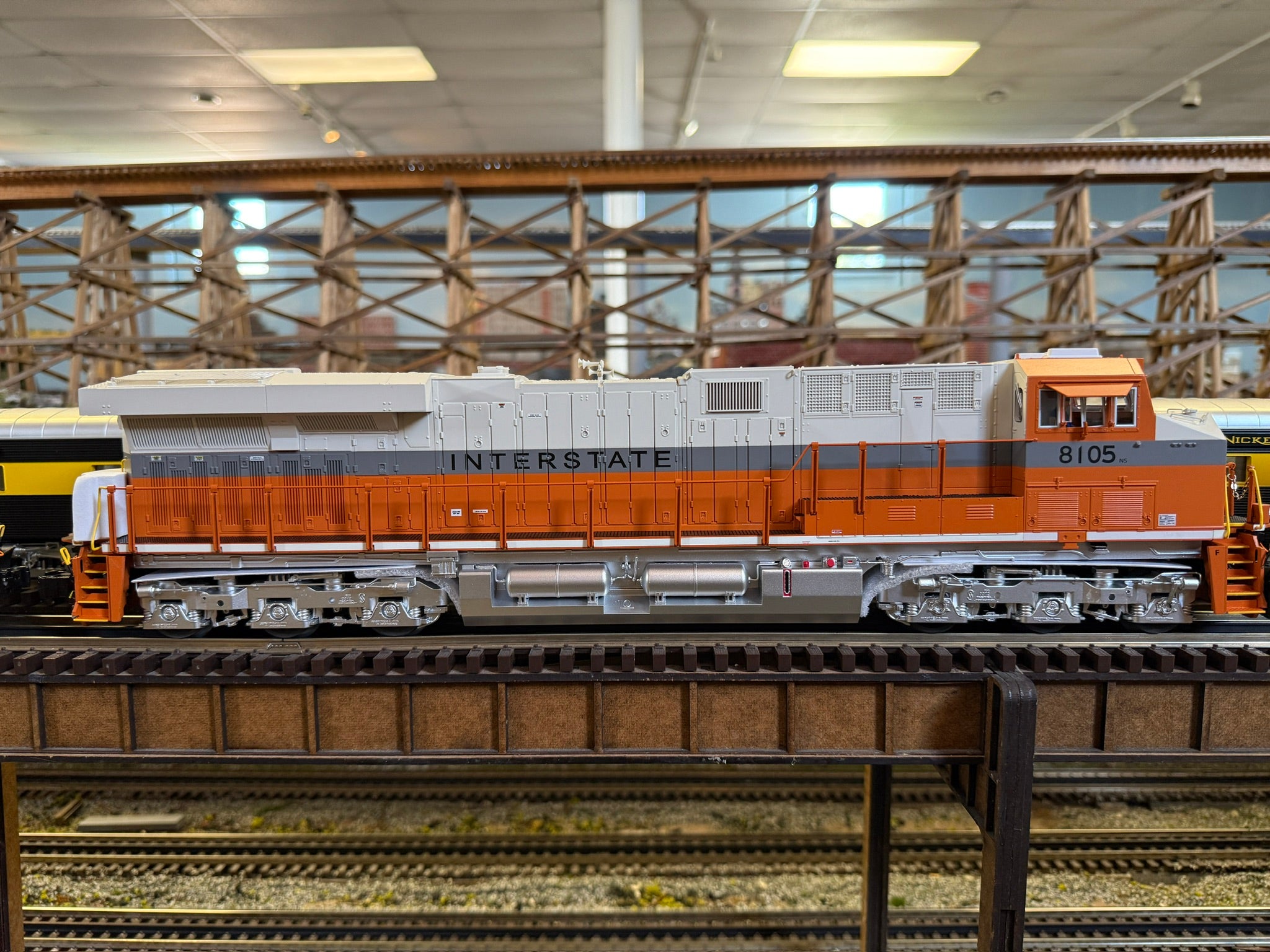 Lionel 2533609 - Legacy ES44 Diesel Locomotive "Interstate" #8105 Norfolk Southern (Non-Powered)