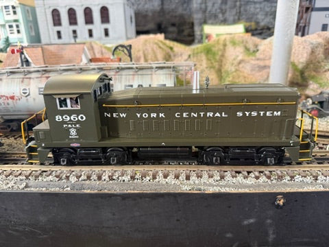 MTH 30-21324-1 - SW-8 Switcher Diesel Engine "Pittsburg & Lake Erie (New York Central)" #8960 w/ PS3 - Custom Run for MrMuffin'sTrains - MrMuffin'sTrains