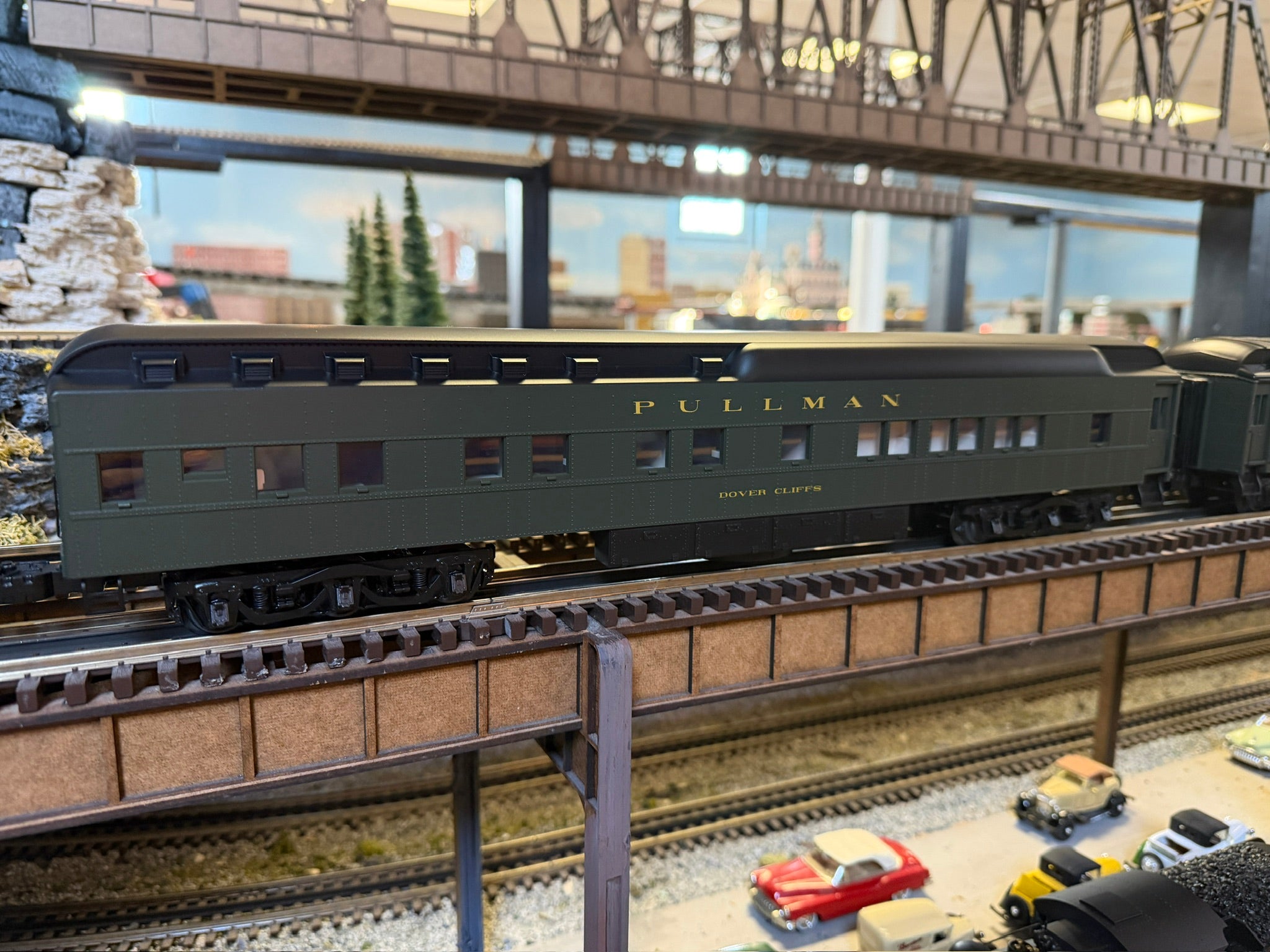 Lionel 2527600 - 20th Century 18" Passenger Car "Pullman" (2-Car) Set #2