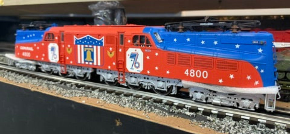 Lionel 2533951 - Vision Line GG1 Electric Engine "Conrail" #4800 (Bicentennial) - Custom Run for MrMuffin'sTrains