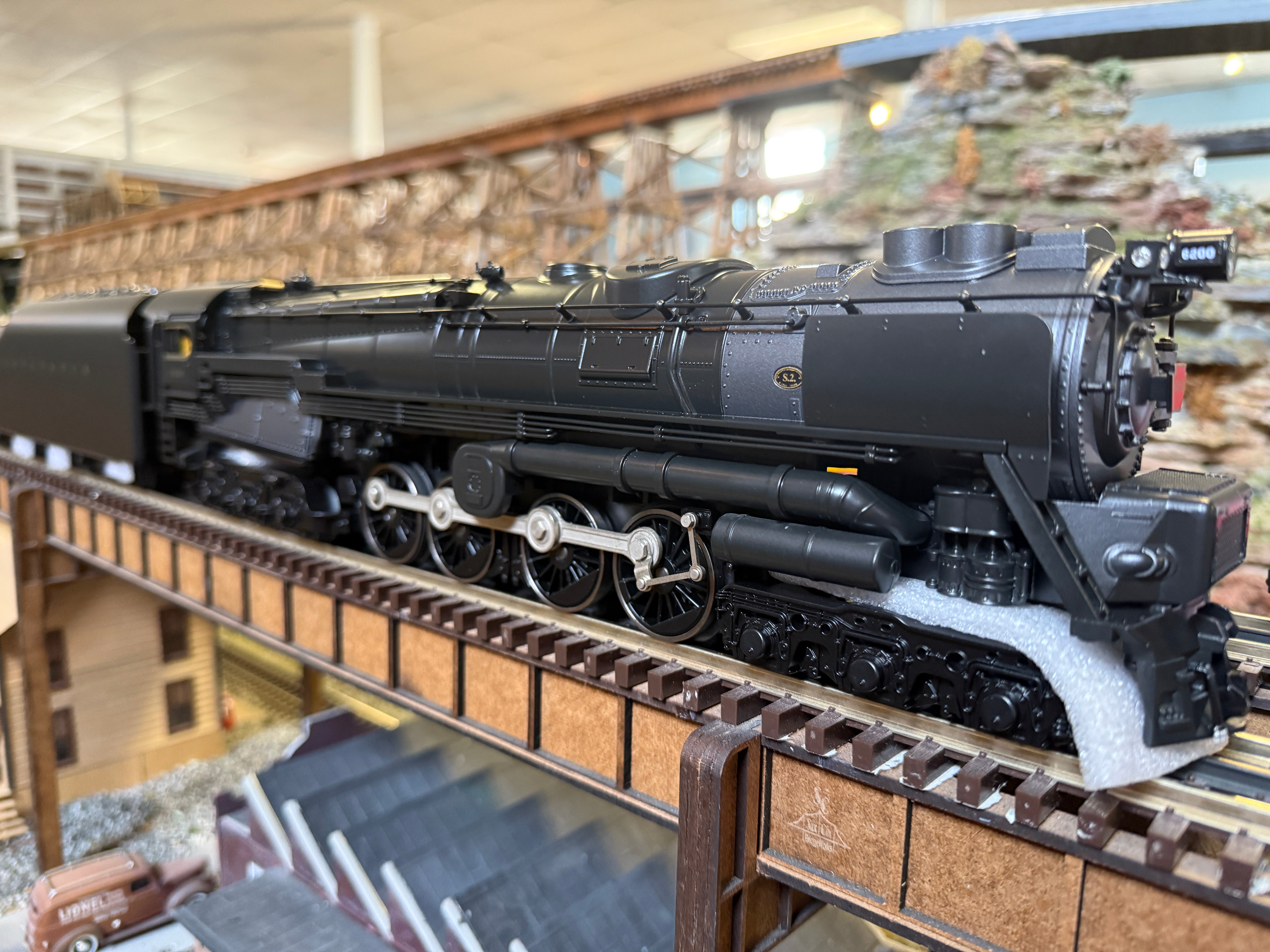 Lionel 2531440 - Legacy S2 Steam Locomotive "Pennsylvania" #6200 (As Built) Brunswick Green