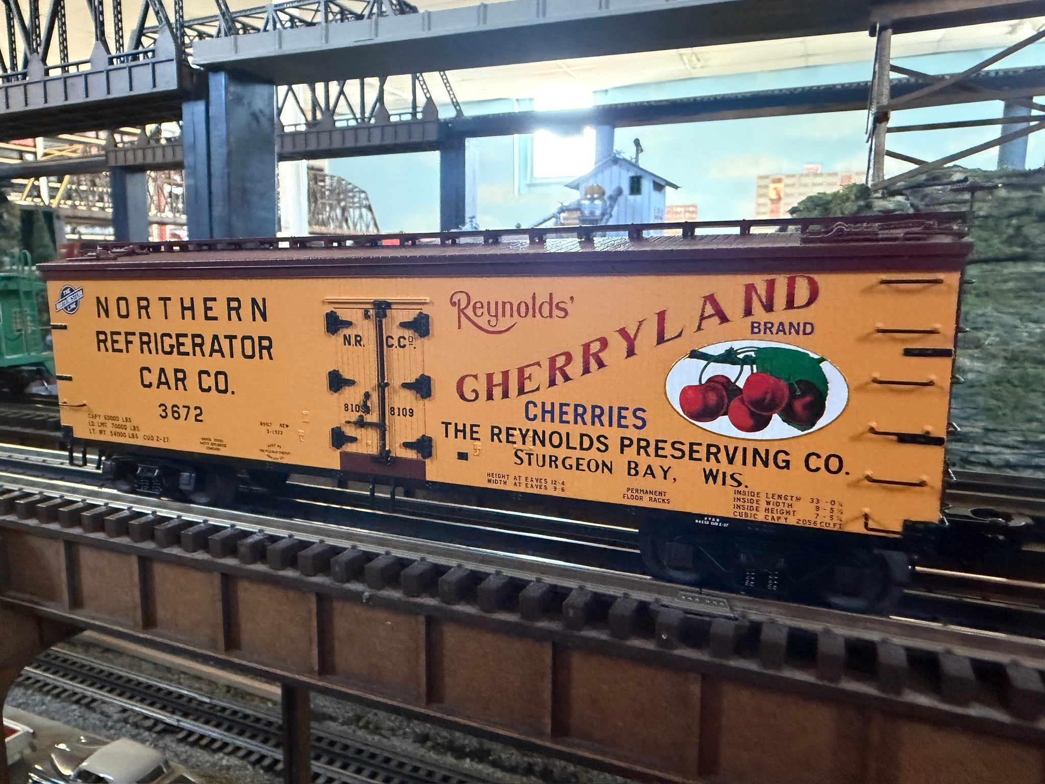 Atlas O 3002648S - Master - 40' Wood Reefer "Cherryland" (Yellow) - Custom Run for MrMuffin'sTrains