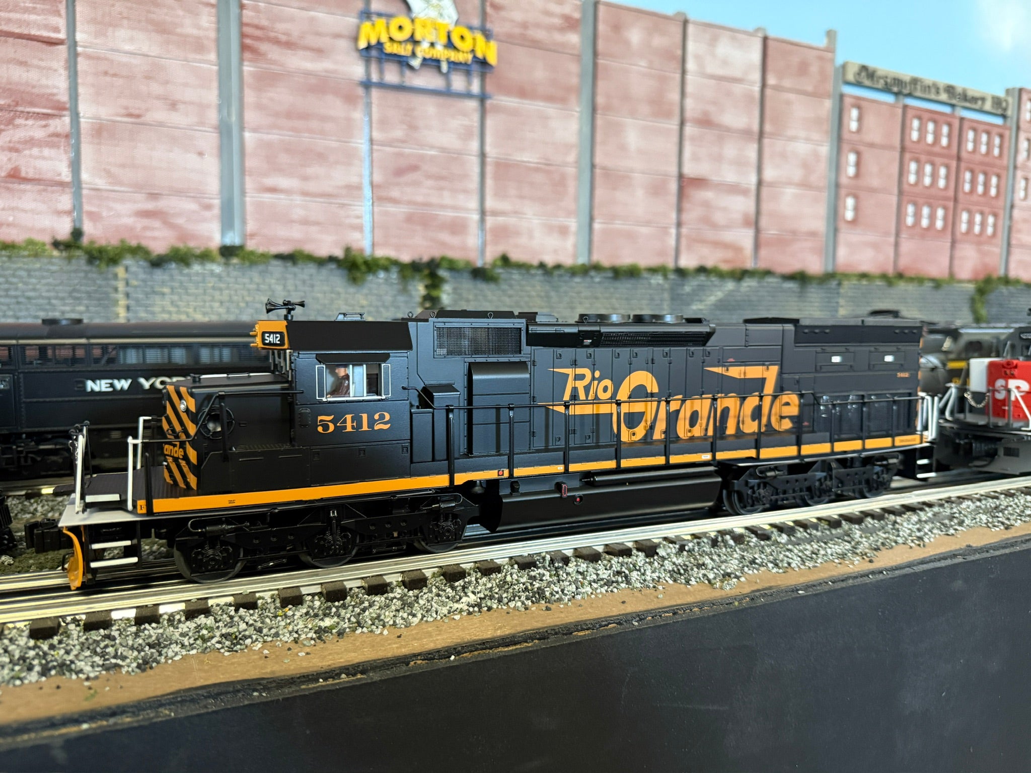 Lionel 2533831 - Legacy SD40T-2 Diesel Locomotive "Denver & Rio Grande" #5412