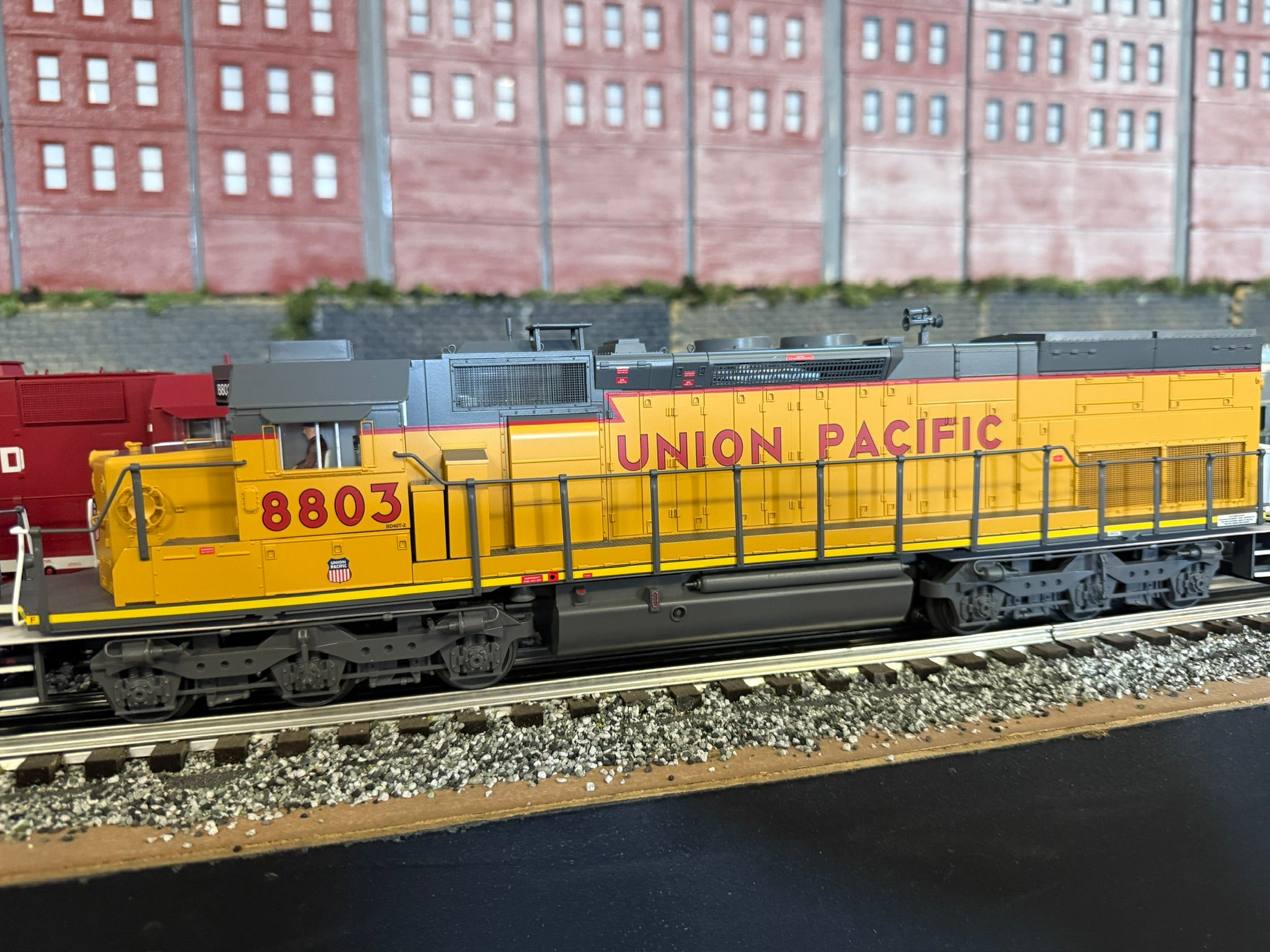 Lionel 2533852 - Legacy SD40T-2 Diesel Locomotive "Union Pacific" #8803