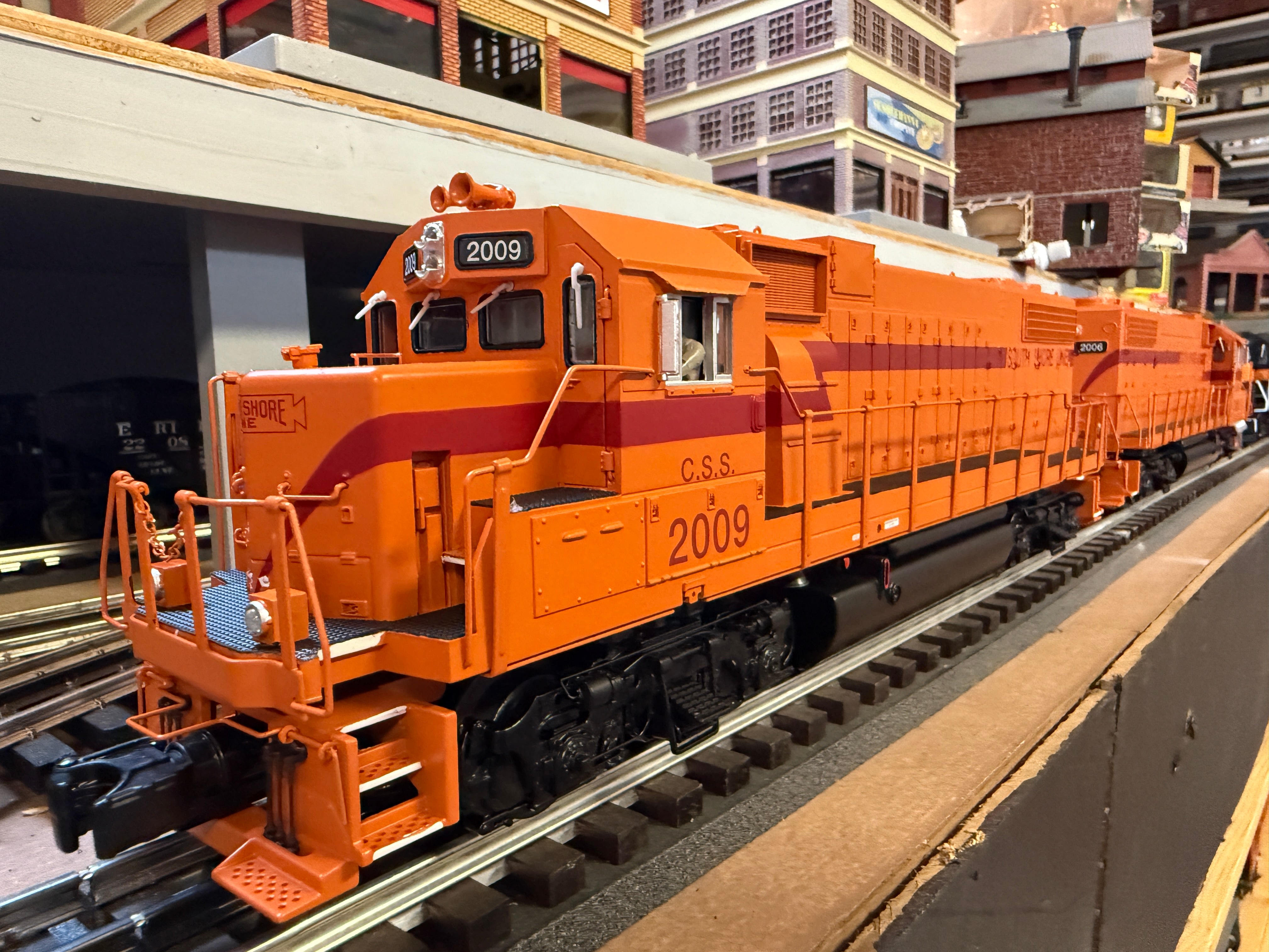 Atlas O 30138394S - Premier - GP38-2 Diesel Locomotive "Chicago South Shore" #2009 - Custom Run for MrMuffin'sTrains