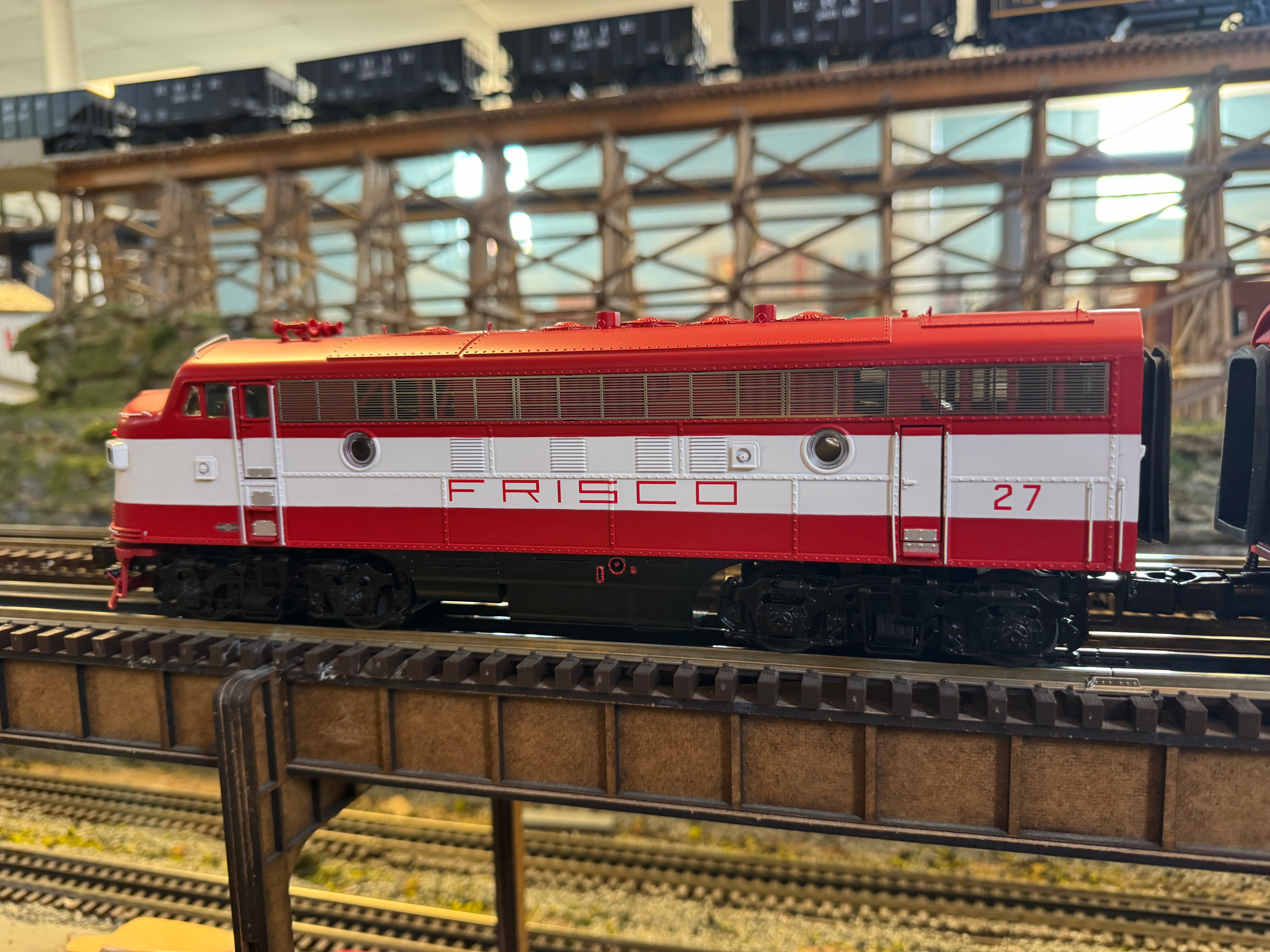 MTH 20-21806-1 - F-7 A Unit Diesel Engine "Frisco" #24 w/ PS3 (Hi-Rail Wheels)