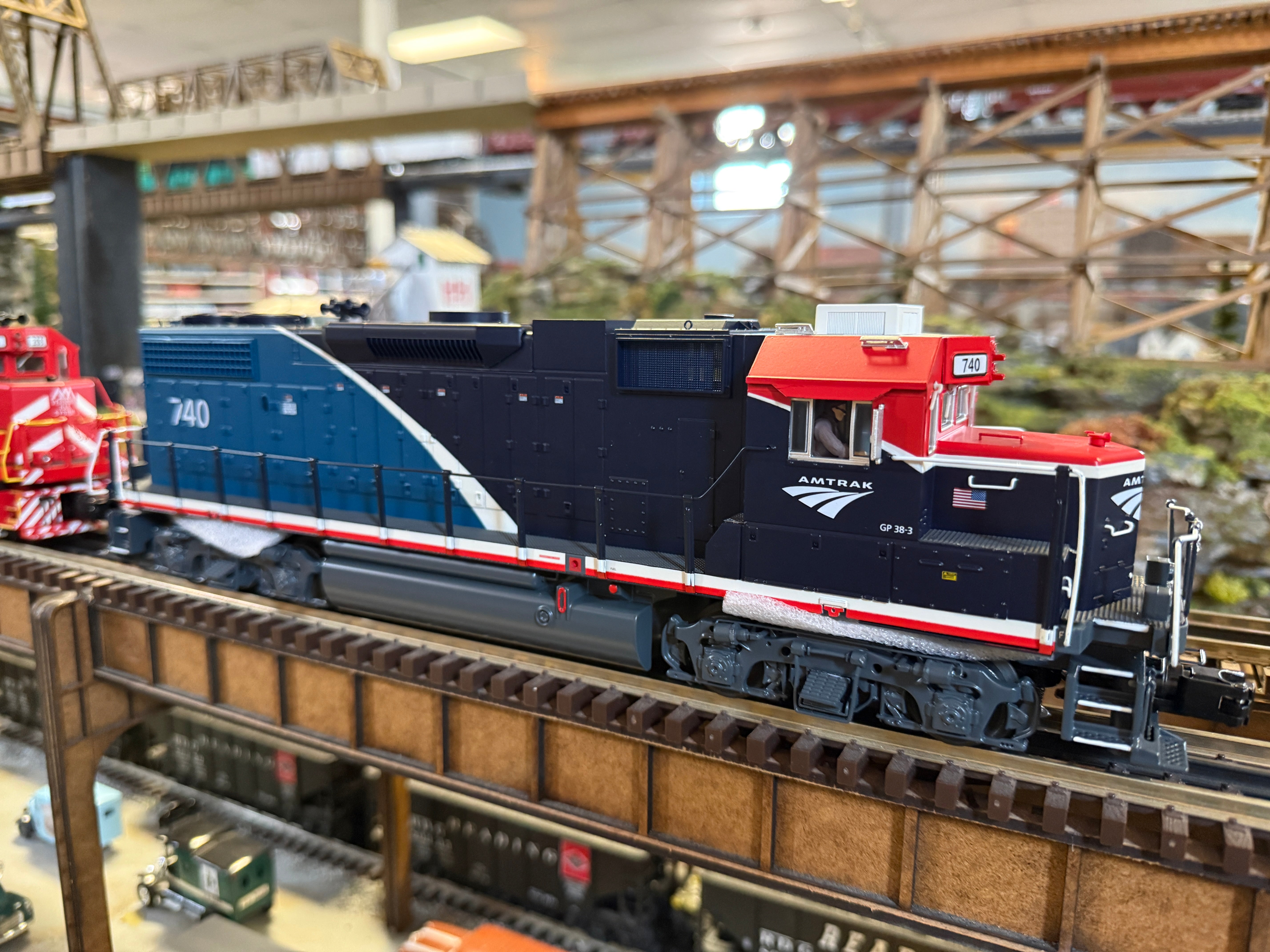Atlas O 30138338 - Premier - GP38-2 Diesel Locomotive "Amtrak" #740 (Phase VII)