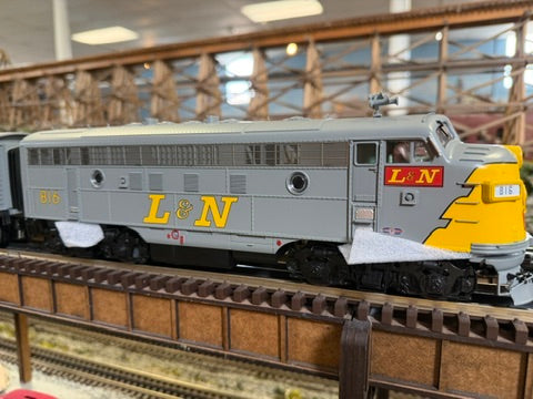 Bundle - MTH 20-22051-1 - F-7 A Diesel Engine "Louisville & Nashville" #816 w/ PS3 (Gray) - Custom Run for MrMuffin'sTrains - MrMuffin'sTrains
