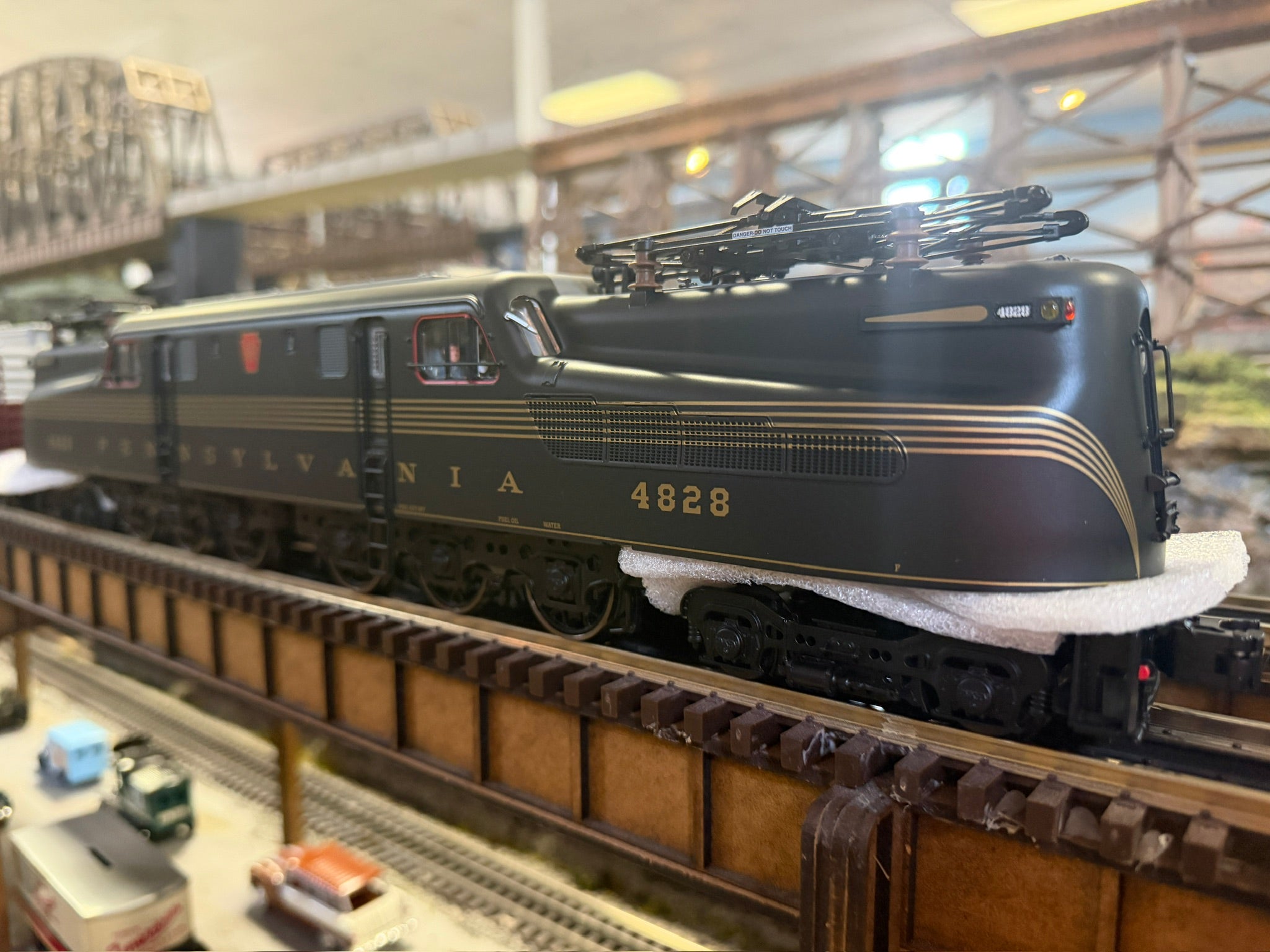 Lionel 2522010 - Vision Line - GG1 Freight Set "Pennsylvania" #4828