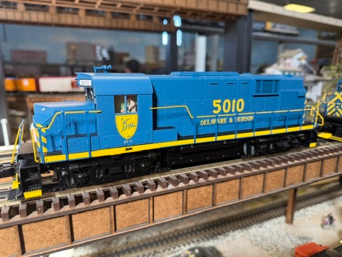 MTH 20-22059-1 - Premier - RS-11 Low Hood Diesel Engine "Delaware & Hudson" #5010 w/ PS3