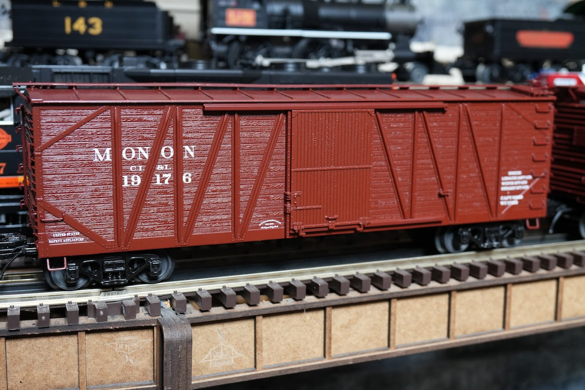 MTH 20-99460 - Premier - 40’ USRA Single Sheathed Box Car "Monon" #19176 - Custom Run for MrMuffin'sTrains