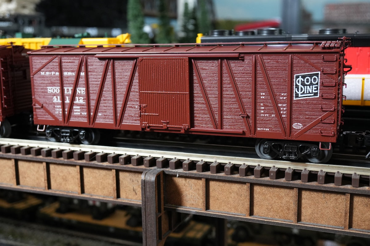 MTH 20-99463 - Premier - 40’ USRA Single Sheathed Box Car "SOO Line" #41112 - Custom Run for MrMuffin'sTrains
