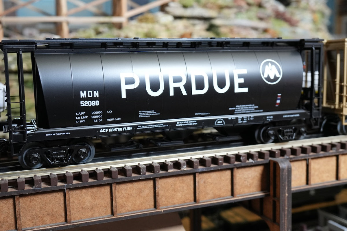 MTH 20-96889 - Premier - 3-Bay Cylindrical Hopper Car "Monon” #52098 (Purdue) - Custom Run for MrMuffin'sTrains