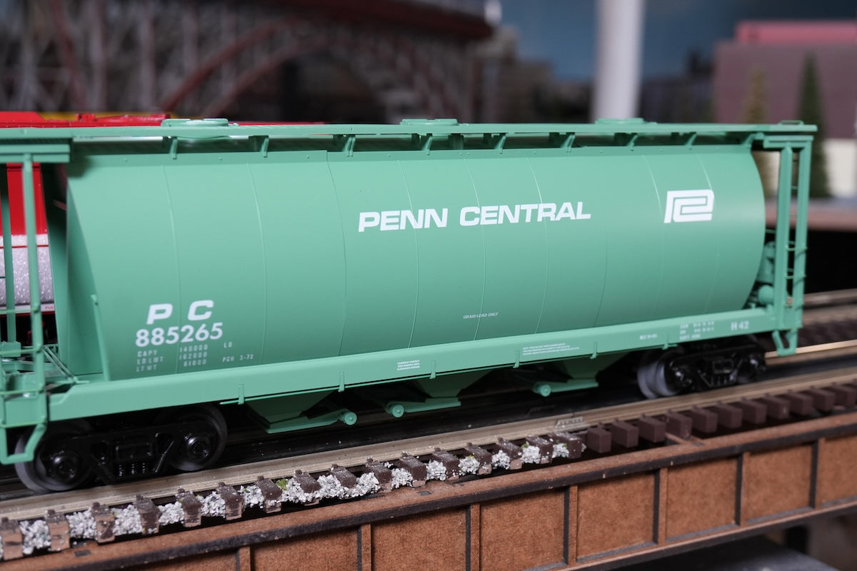 MTH 20-96871 - Premier - 3-Bay Cylindrical Hopper Car "Penn Central"