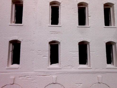 Downtown Deco HO 1078 - Background Flat Warehouse Wall Casting - Unpainted