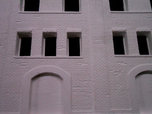 Downtown Deco HO 1079 - Background Flat Factory Wall Casting - Unpainted