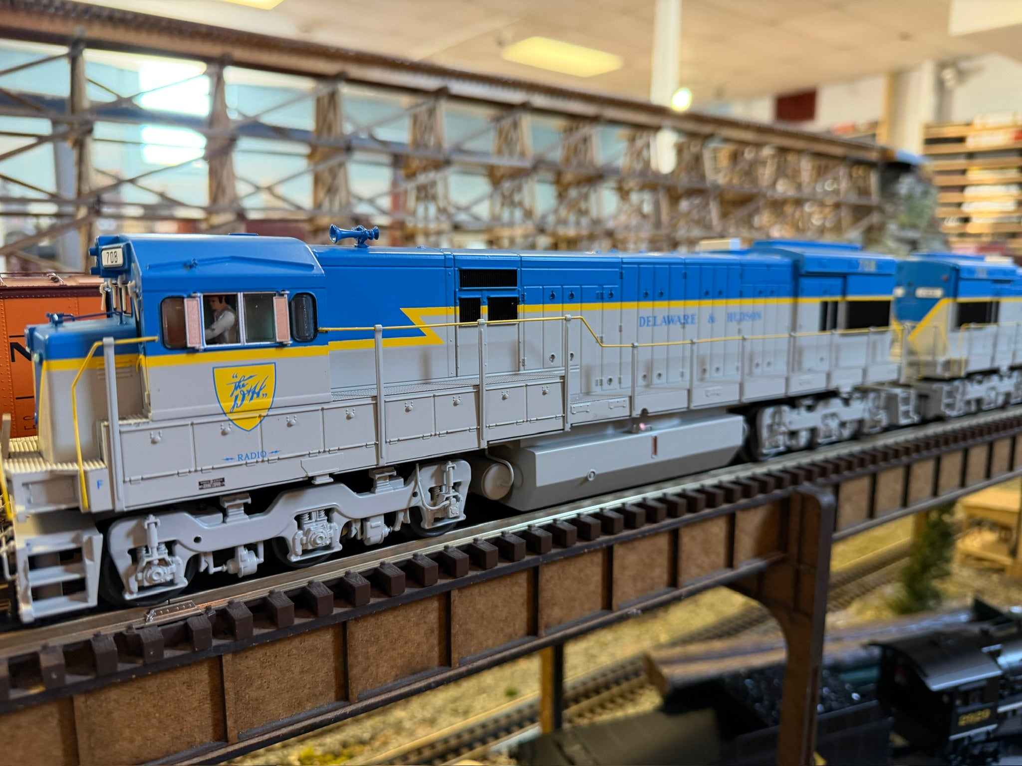 Atlas O 30138499 - Premier - U30C Diesel Locomotive "Delaware & Hudson" #708