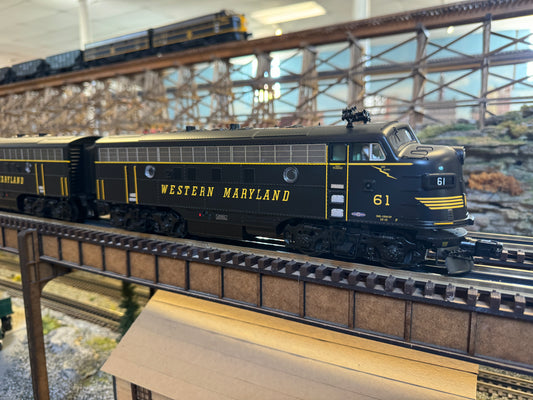 MTH 20-21803-1 - F-7 A Unit Diesel Engine "Western Maryland" #61 w/ PS3 (Hi-Rail Wheels) - MrMuffin'sTrains