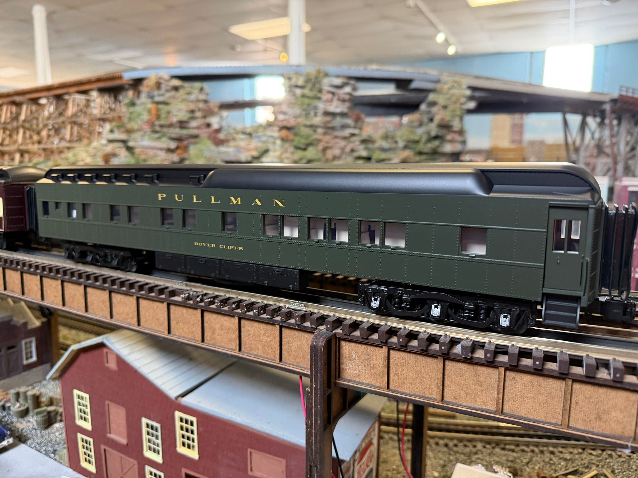 Lionel 2527530 - 18" SleeperSounds "Pullman" #Dover Cliffs (Green)