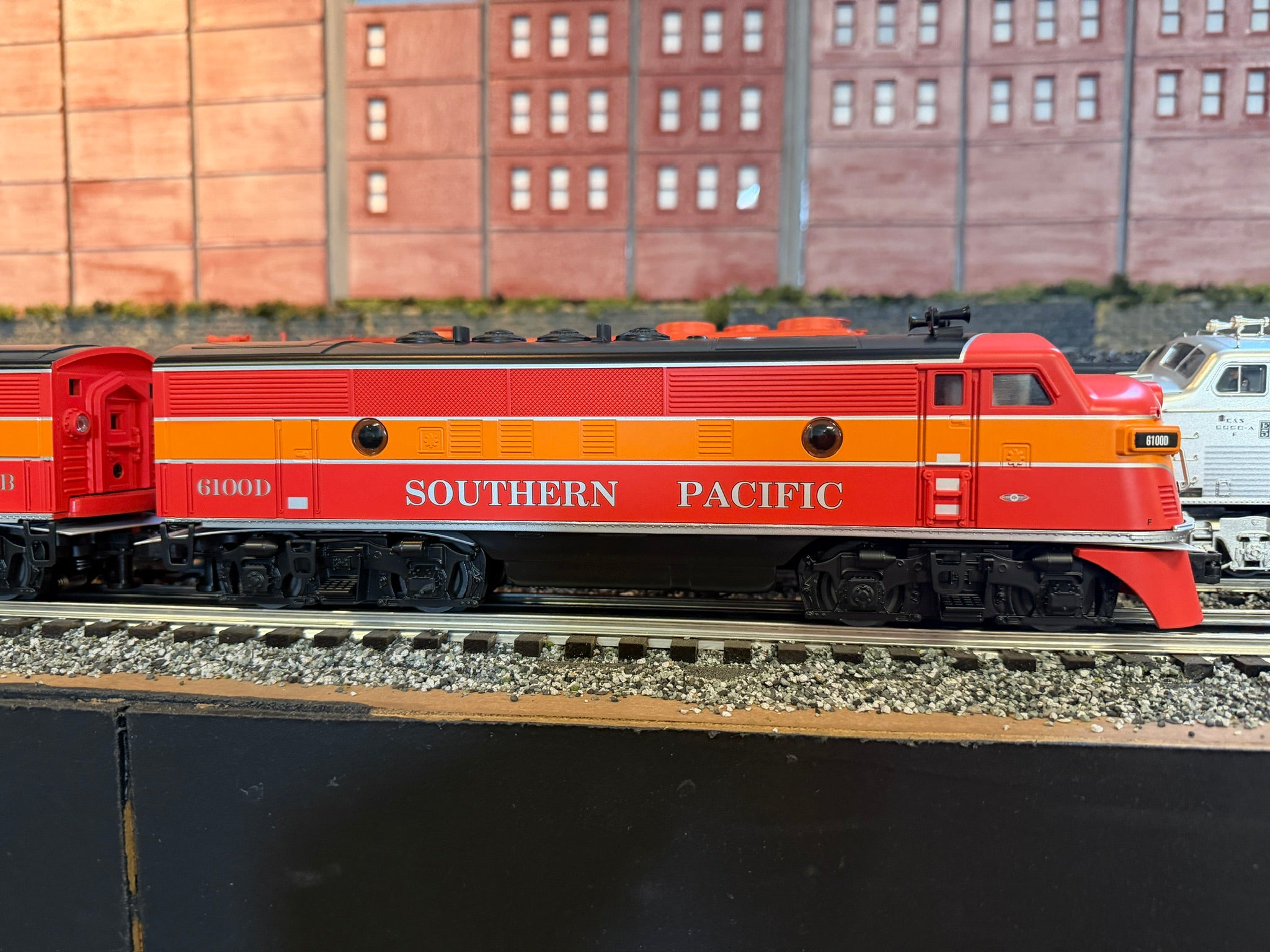 Lionel 2534090 - LionChief+ 2.0 F3 AA Diesel Set "Southern Pacific" #6100D/6100A