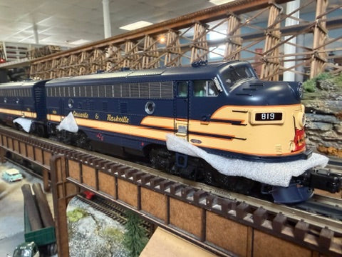 Bundle - MTH 20-22002-1 - F-7 A Diesel Engine "Louisville & Nashville" #812 w/ PS3 Set #1 (Blue) - Custom Run for MrMuffin'sTrains - MrMuffin'sTrains