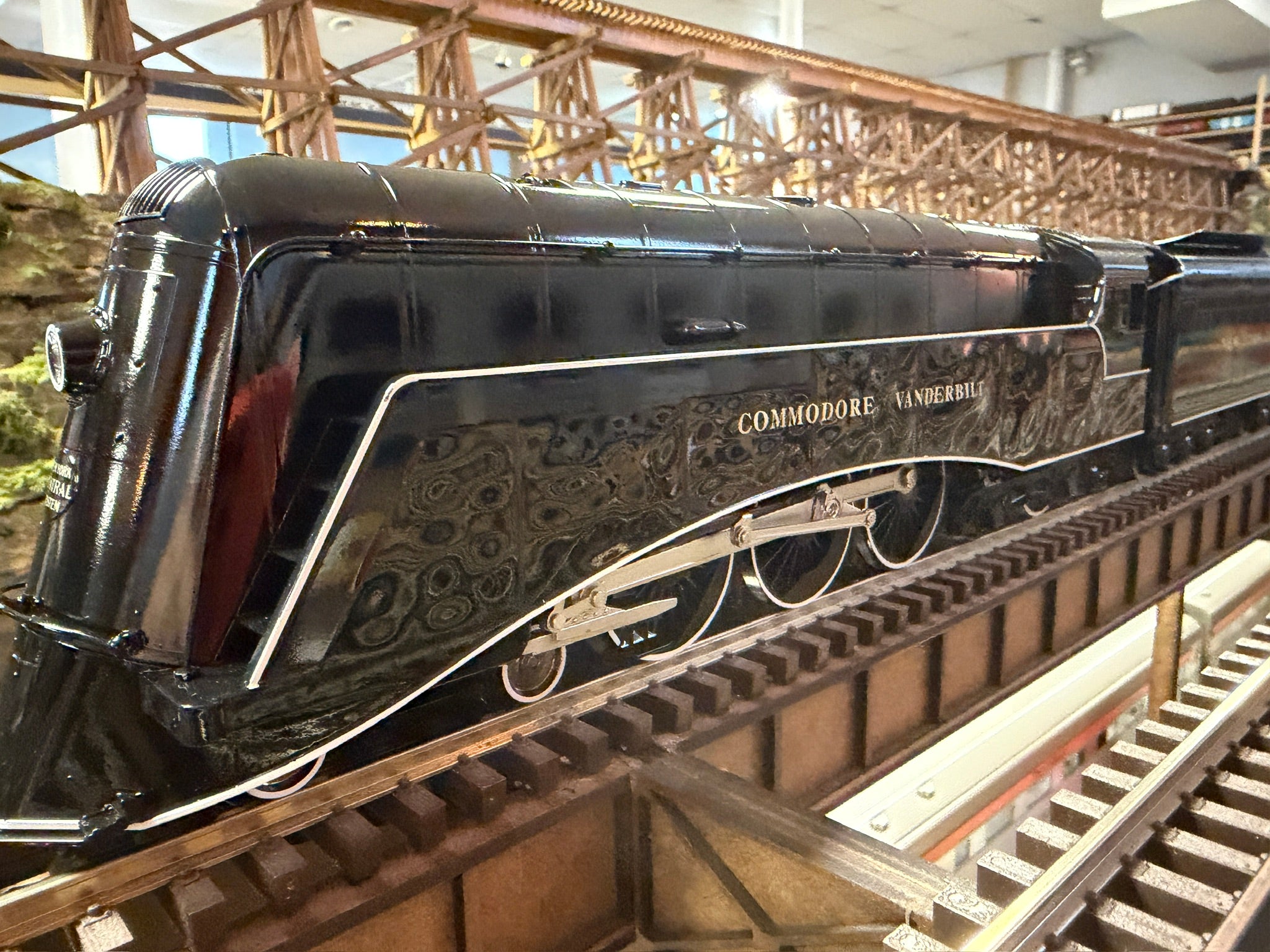 Lionel 2531870 - Vision Line Commodore Vanderbilt Hudson Steam Locomotive "New York Central" (All Black) - Custom Run for MrMuffin'sTrains