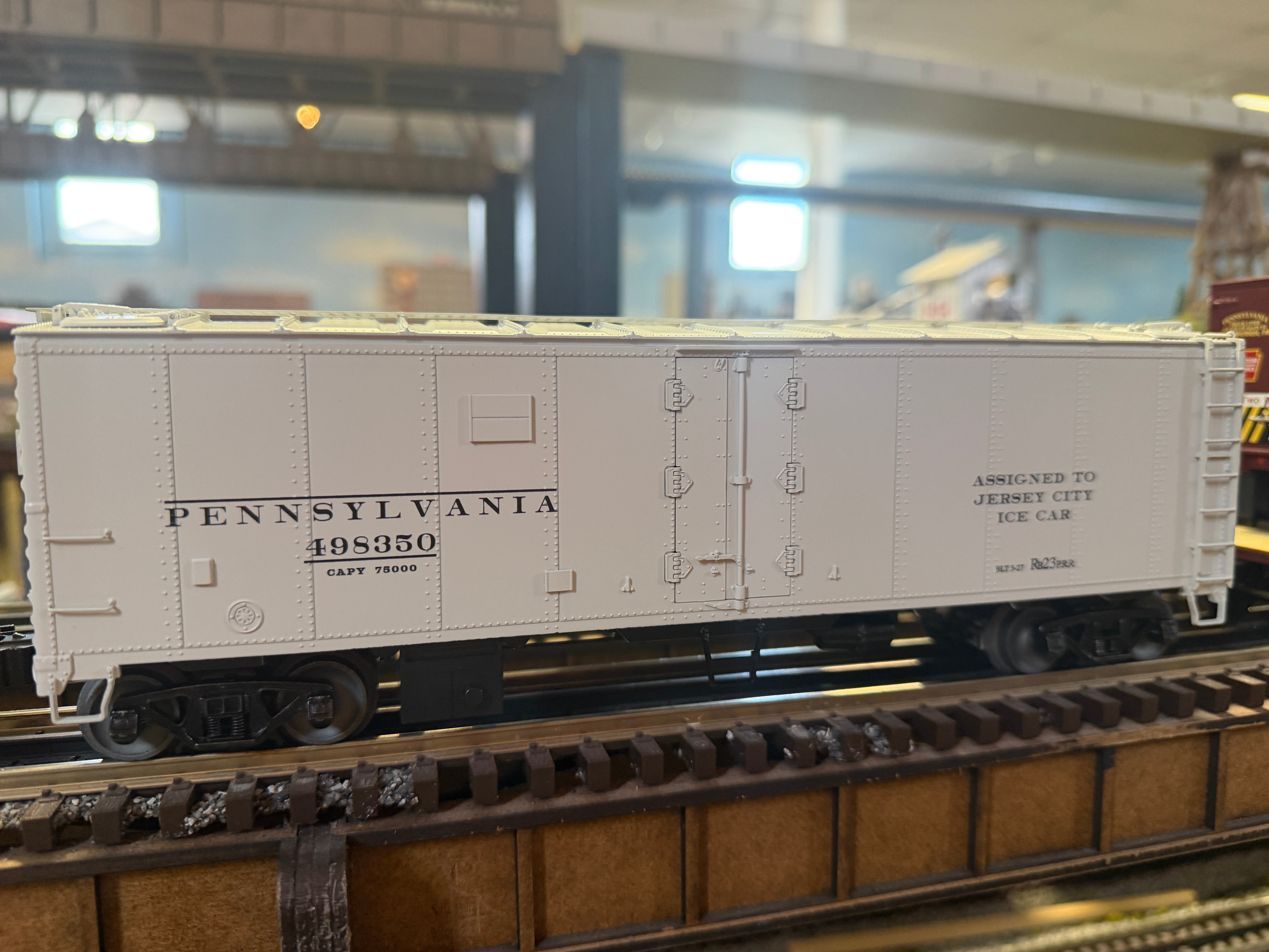 Lionel 2522010 - Vision Line - GG1 Freight Set "Pennsylvania" #4828