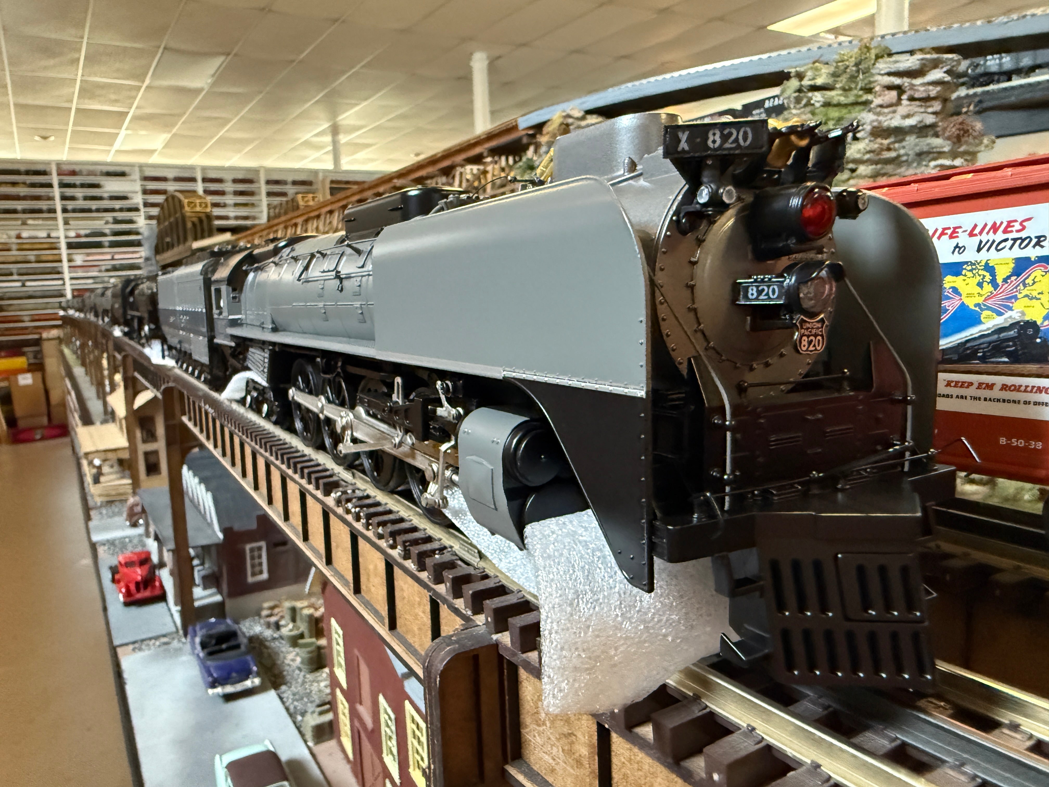 MTH 20-3956-1 - Premier - FEF 4-8-4 Northern Steam Engine 