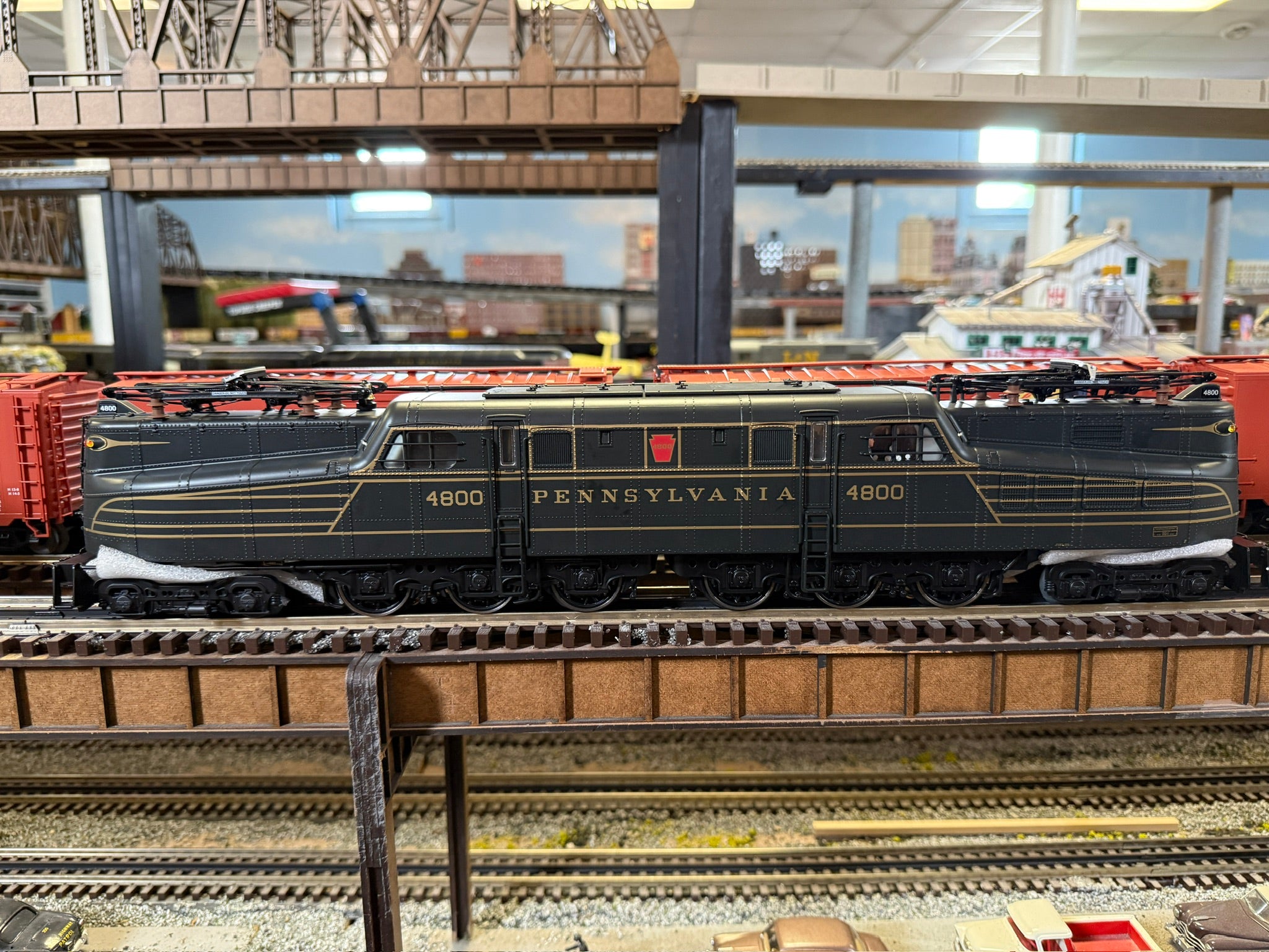 Lionel 2533070 - Vision Line GG1 Electric Engine "Pennsylvania" #4800